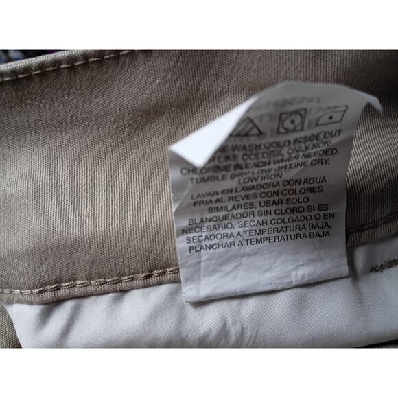 Lee Relaxed Straight Leg 24W Petite Wrinkle Free Mid Rise Khaki Workwear Career - Picture 10 of 10